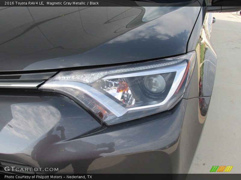 Magnetic Gray Metallic / Black 2016 Toyota RAV4 LE