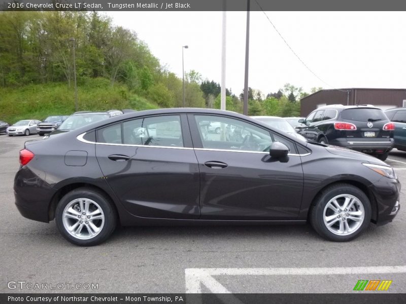 Tungsten Metallic / Jet Black 2016 Chevrolet Cruze LT Sedan