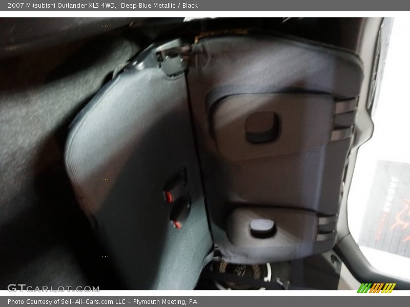 Deep Blue Metallic / Black 2007 Mitsubishi Outlander XLS 4WD