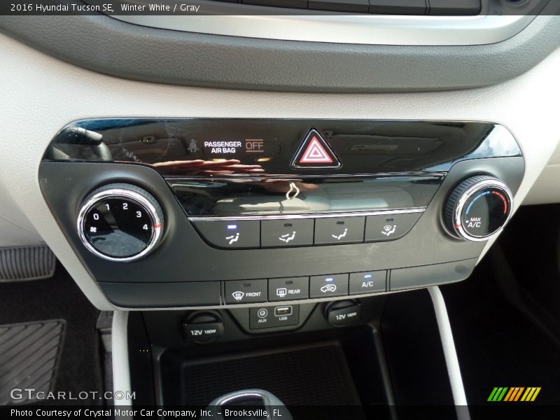 Winter White / Gray 2016 Hyundai Tucson SE