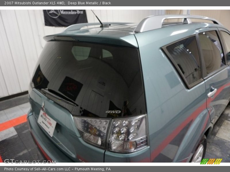 Deep Blue Metallic / Black 2007 Mitsubishi Outlander XLS 4WD