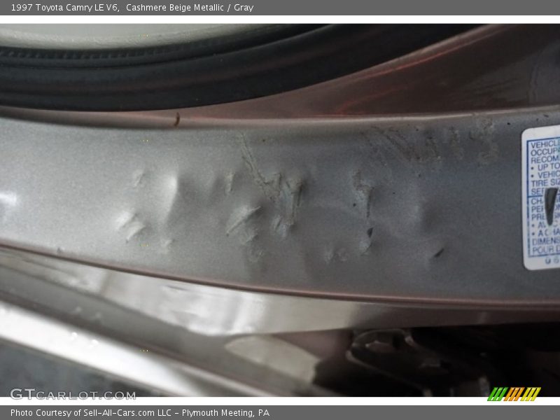 Cashmere Beige Metallic / Gray 1997 Toyota Camry LE V6