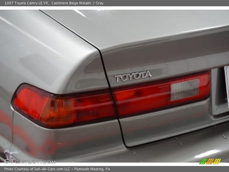 Cashmere Beige Metallic / Gray 1997 Toyota Camry LE V6