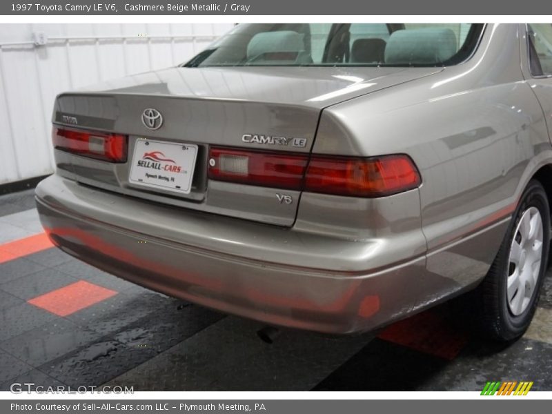 Cashmere Beige Metallic / Gray 1997 Toyota Camry LE V6