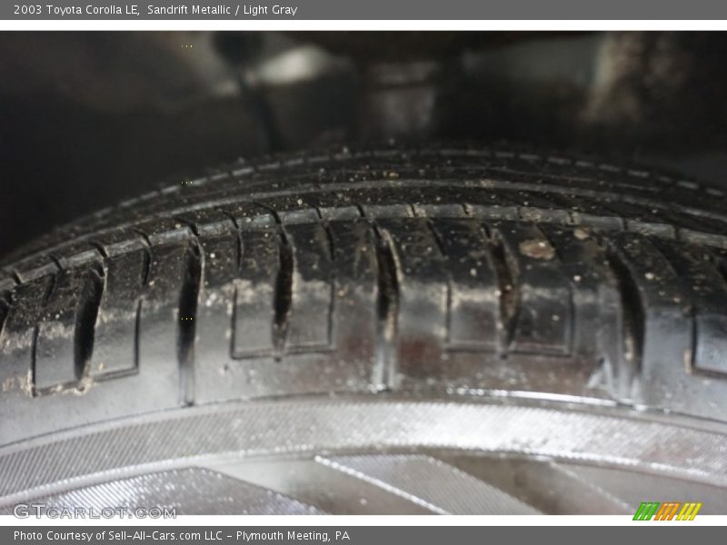 Sandrift Metallic / Light Gray 2003 Toyota Corolla LE
