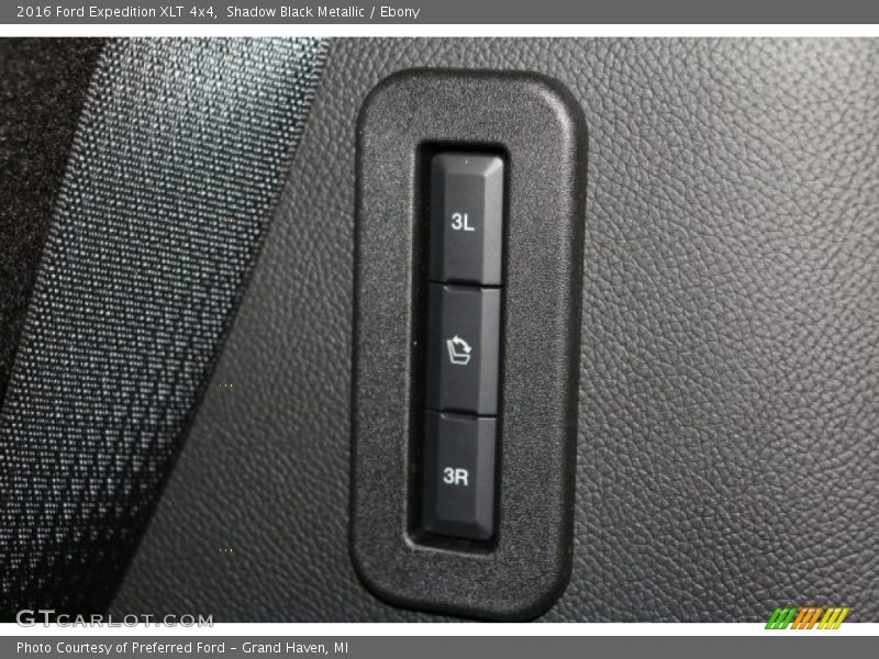 Shadow Black Metallic / Ebony 2016 Ford Expedition XLT 4x4