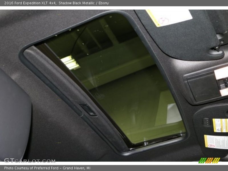 Shadow Black Metallic / Ebony 2016 Ford Expedition XLT 4x4