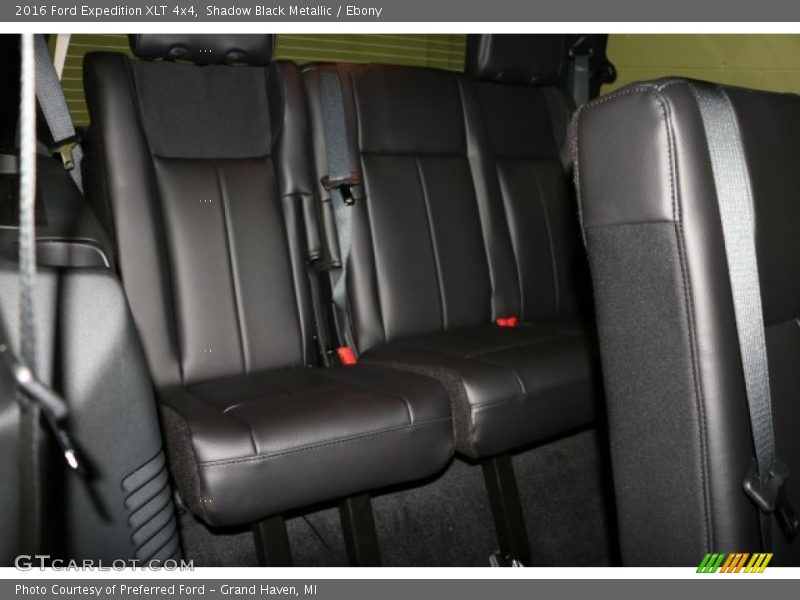Shadow Black Metallic / Ebony 2016 Ford Expedition XLT 4x4