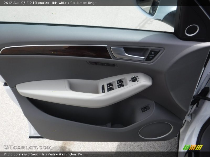 Ibis White / Cardamom Beige 2012 Audi Q5 3.2 FSI quattro