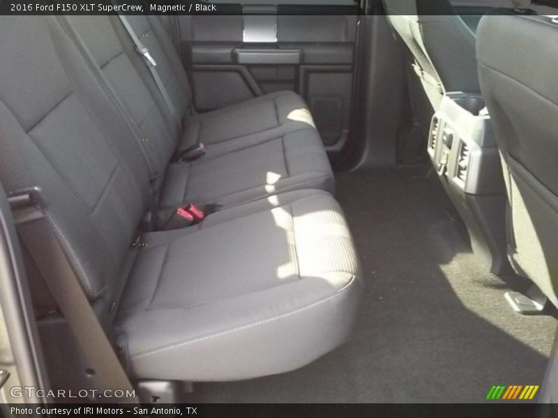 Magnetic / Black 2016 Ford F150 XLT SuperCrew