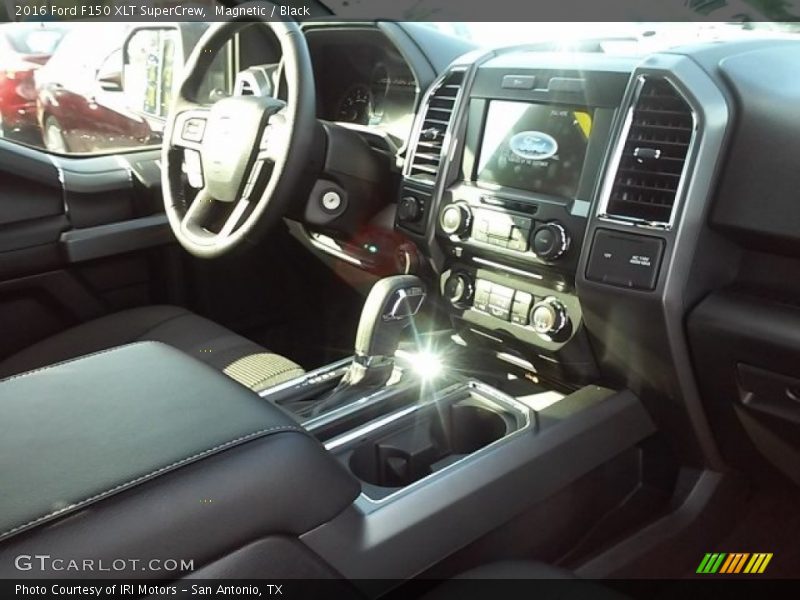 Magnetic / Black 2016 Ford F150 XLT SuperCrew