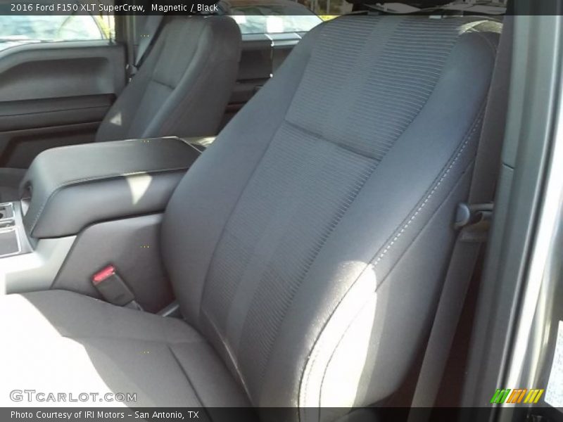 Magnetic / Black 2016 Ford F150 XLT SuperCrew