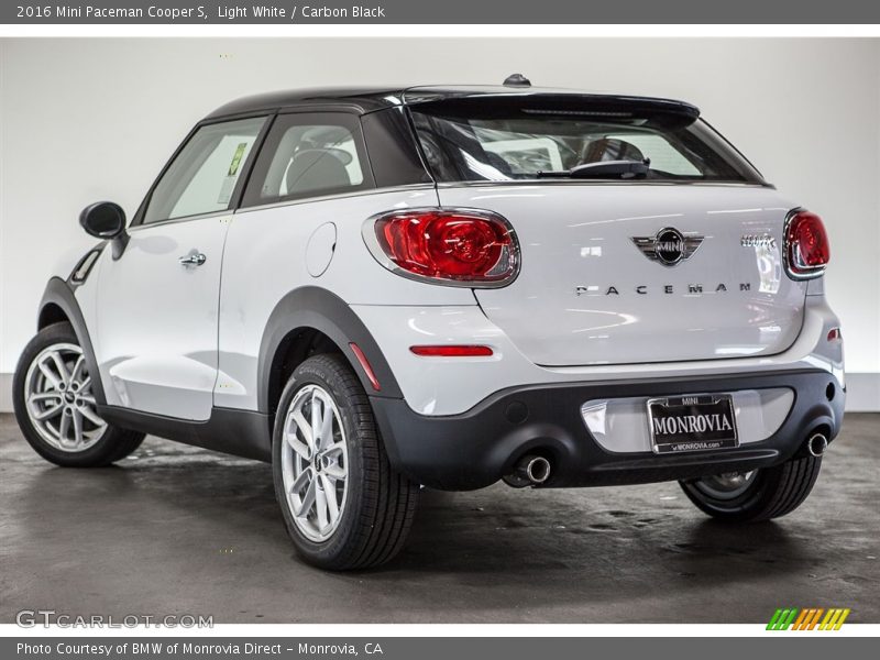 Light White / Carbon Black 2016 Mini Paceman Cooper S