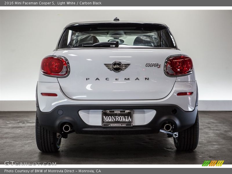 Light White / Carbon Black 2016 Mini Paceman Cooper S