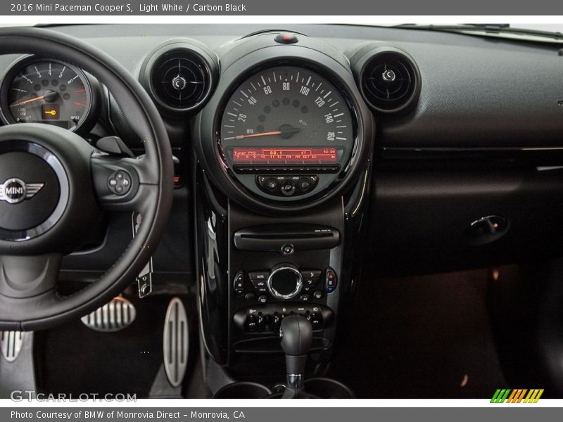 Light White / Carbon Black 2016 Mini Paceman Cooper S