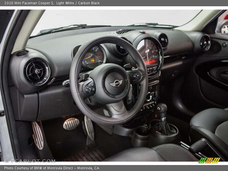 Light White / Carbon Black 2016 Mini Paceman Cooper S