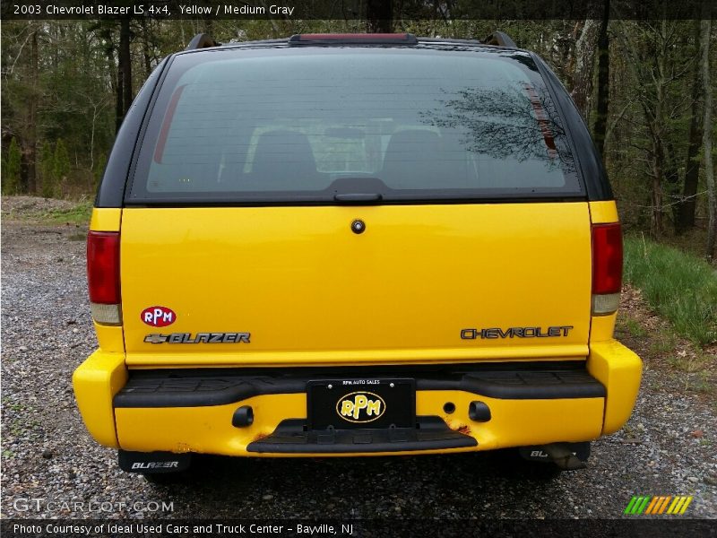 Yellow / Medium Gray 2003 Chevrolet Blazer LS 4x4