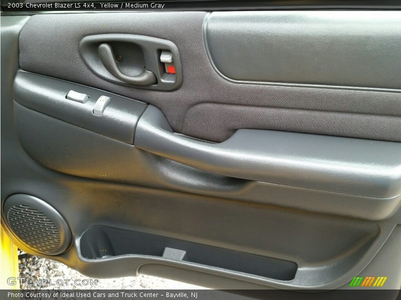 Yellow / Medium Gray 2003 Chevrolet Blazer LS 4x4