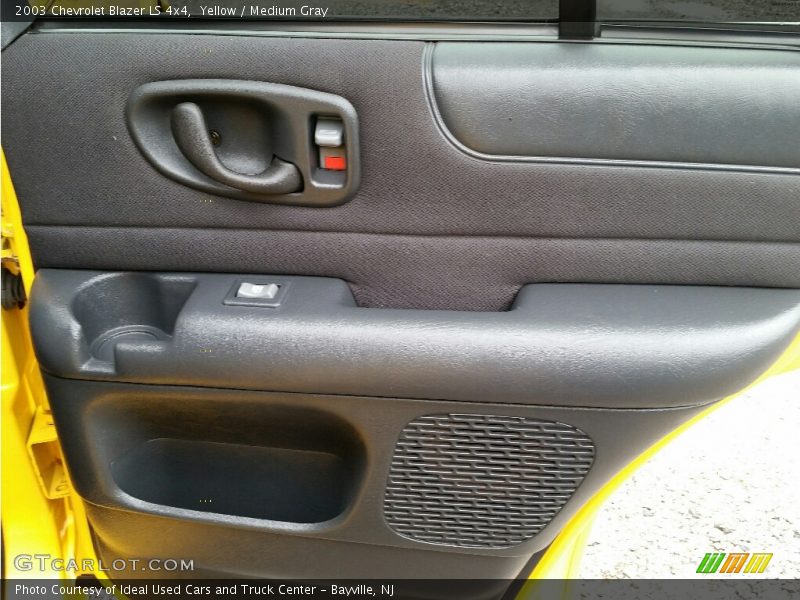 Yellow / Medium Gray 2003 Chevrolet Blazer LS 4x4