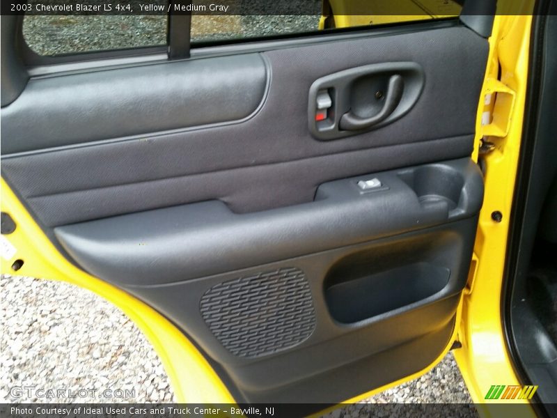 Yellow / Medium Gray 2003 Chevrolet Blazer LS 4x4