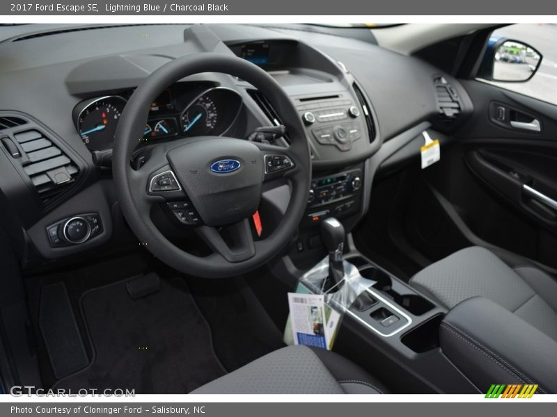 Dashboard of 2017 Escape SE