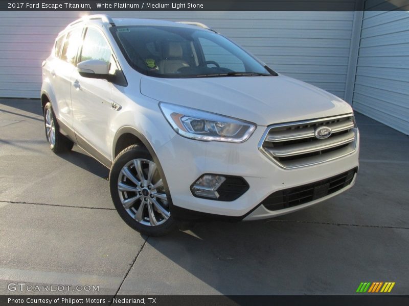 Front 3/4 View of 2017 Escape Titanium