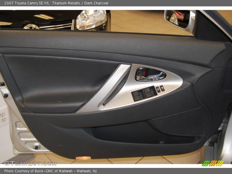 Titanium Metallic / Dark Charcoal 2007 Toyota Camry SE V6