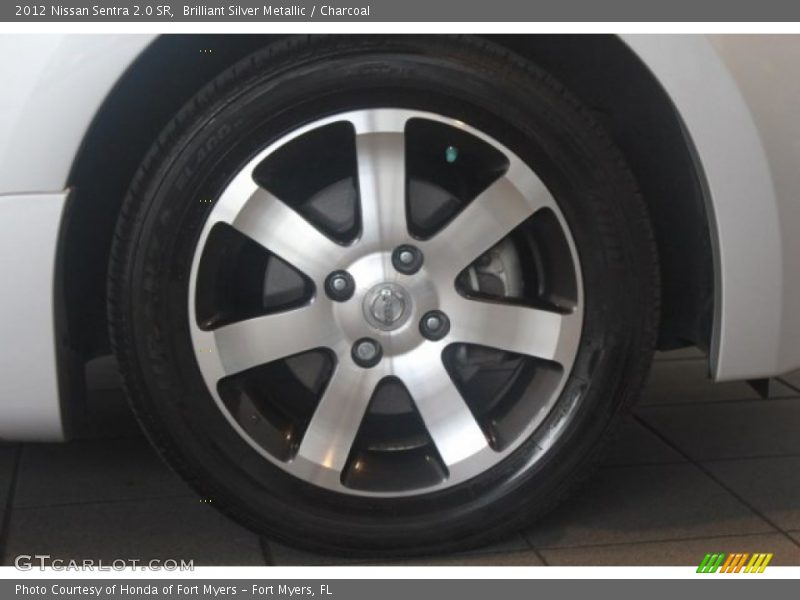 Brilliant Silver Metallic / Charcoal 2012 Nissan Sentra 2.0 SR