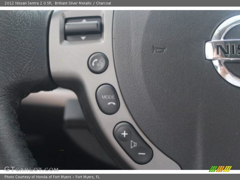 Brilliant Silver Metallic / Charcoal 2012 Nissan Sentra 2.0 SR