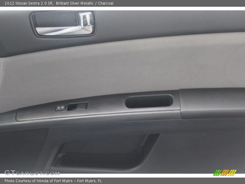 Brilliant Silver Metallic / Charcoal 2012 Nissan Sentra 2.0 SR