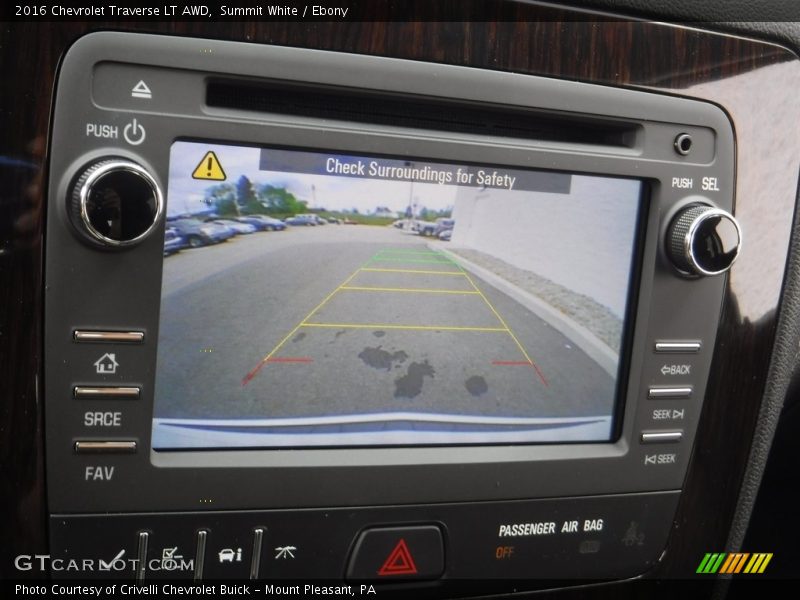 Summit White / Ebony 2016 Chevrolet Traverse LT AWD