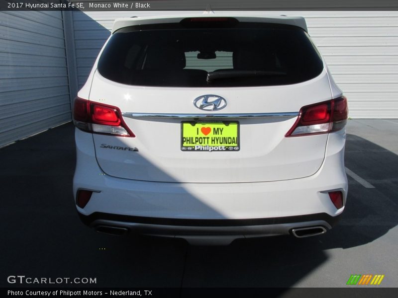 Monaco White / Black 2017 Hyundai Santa Fe SE