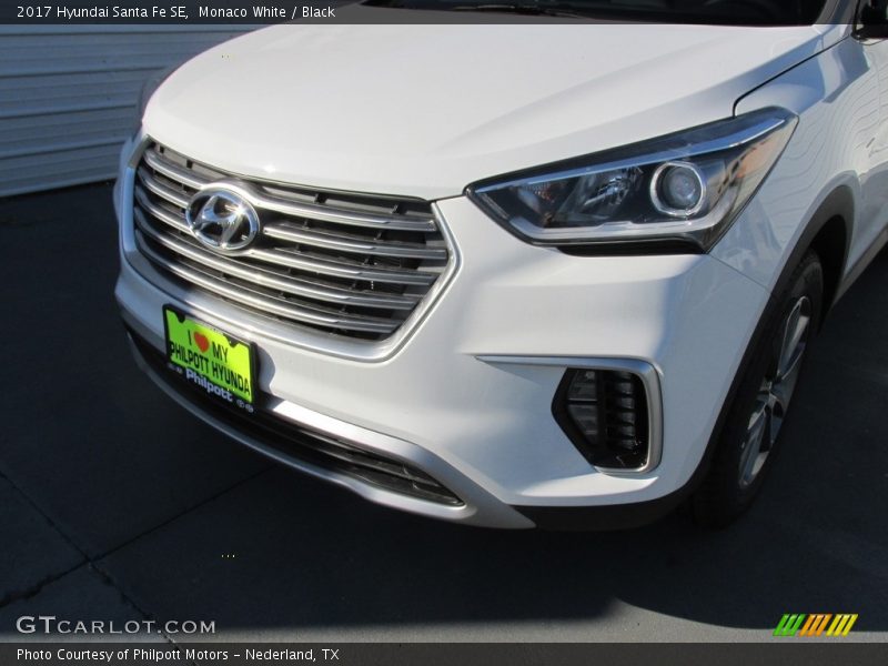 Monaco White / Black 2017 Hyundai Santa Fe SE