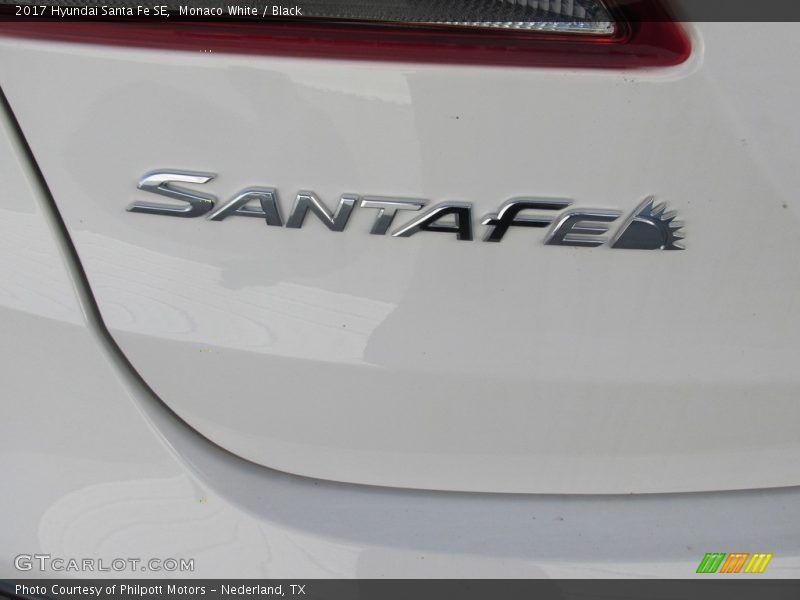 Monaco White / Black 2017 Hyundai Santa Fe SE