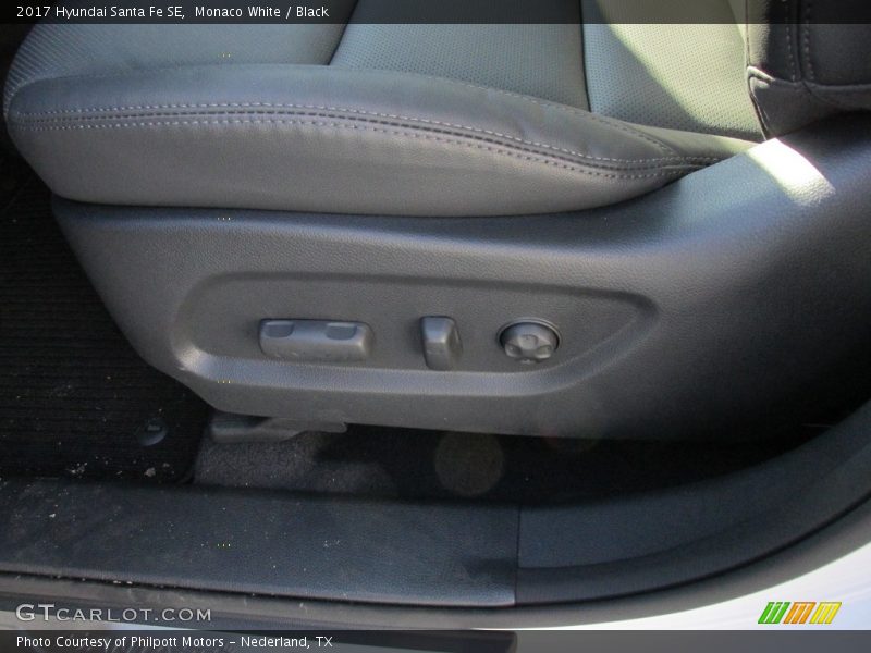 Monaco White / Black 2017 Hyundai Santa Fe SE