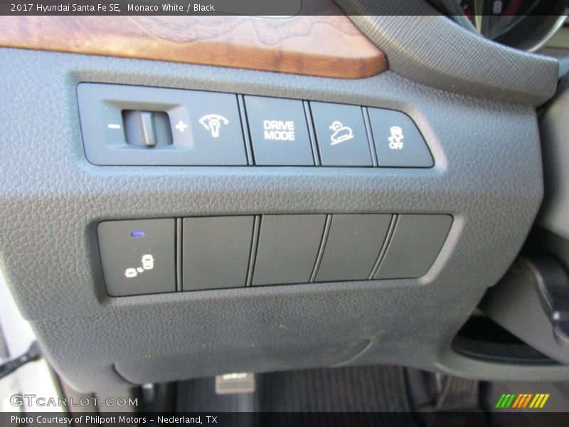 Monaco White / Black 2017 Hyundai Santa Fe SE