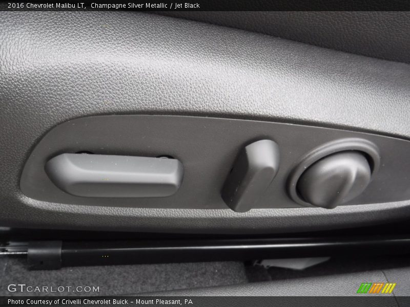 Champagne Silver Metallic / Jet Black 2016 Chevrolet Malibu LT