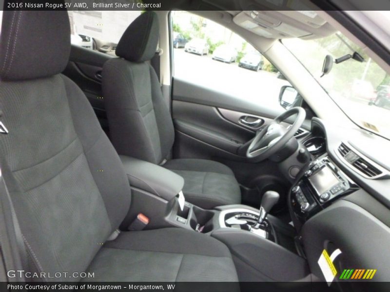 Brilliant Silver / Charcoal 2016 Nissan Rogue SV AWD