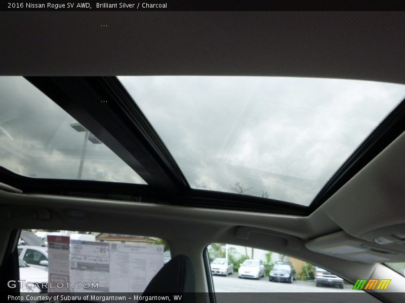 Brilliant Silver / Charcoal 2016 Nissan Rogue SV AWD