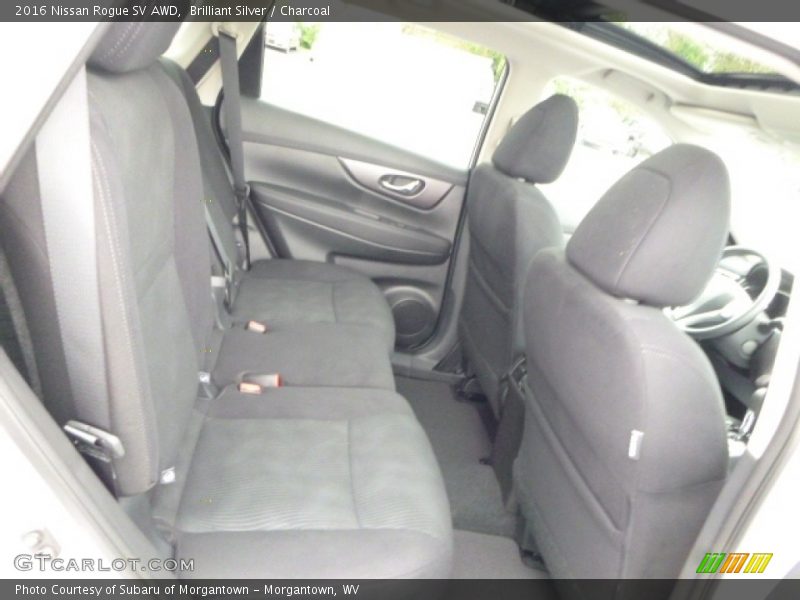 Brilliant Silver / Charcoal 2016 Nissan Rogue SV AWD