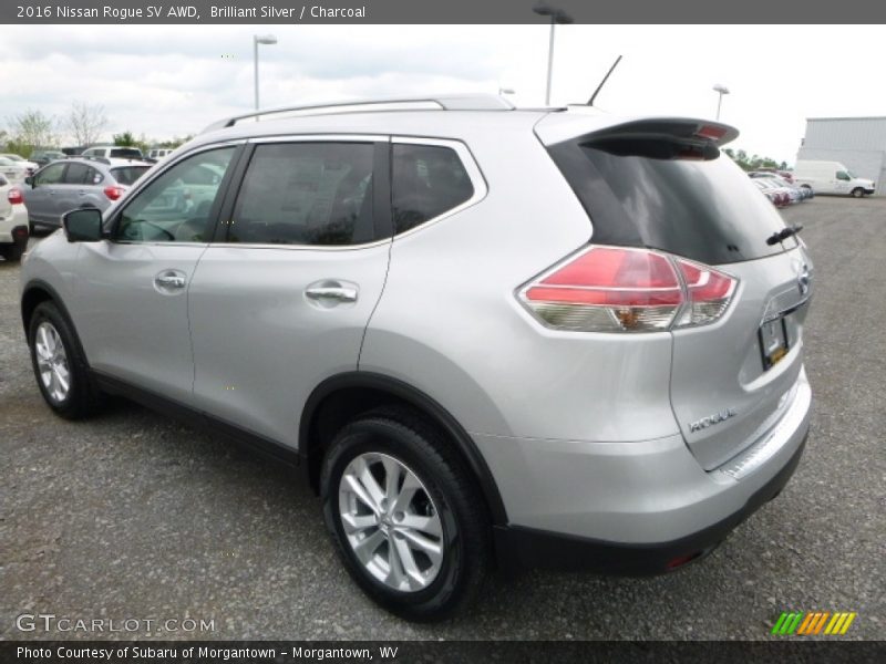 Brilliant Silver / Charcoal 2016 Nissan Rogue SV AWD