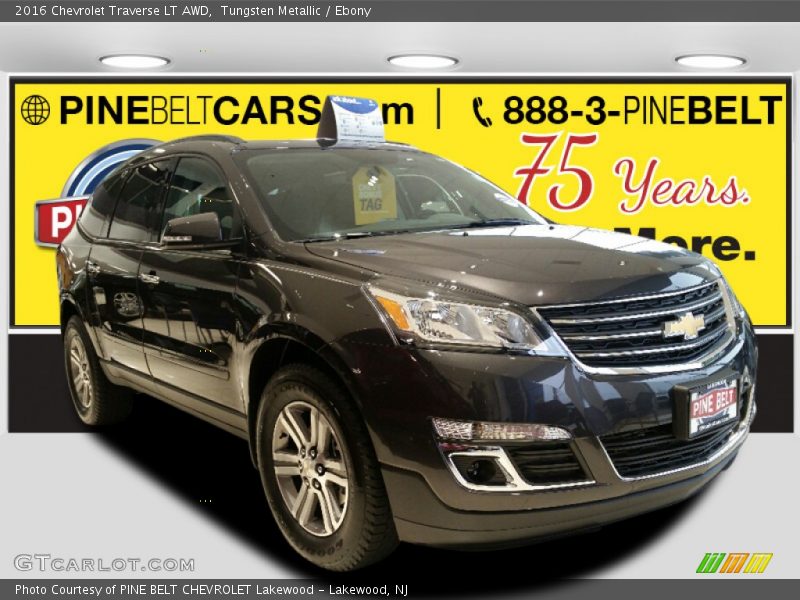 Tungsten Metallic / Ebony 2016 Chevrolet Traverse LT AWD