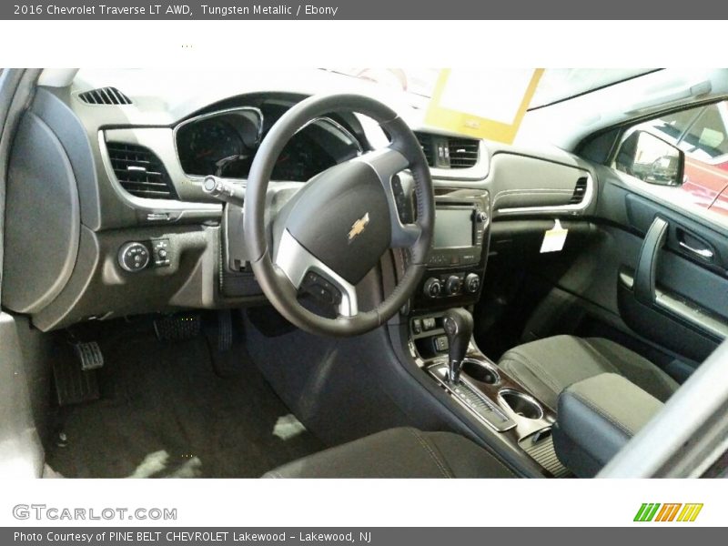 Tungsten Metallic / Ebony 2016 Chevrolet Traverse LT AWD