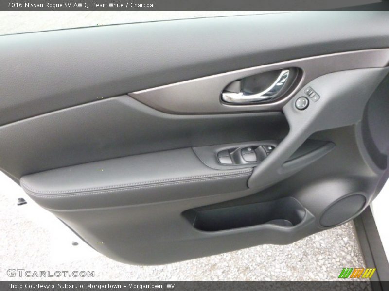 Pearl White / Charcoal 2016 Nissan Rogue SV AWD
