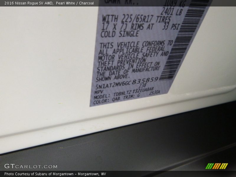 Pearl White / Charcoal 2016 Nissan Rogue SV AWD