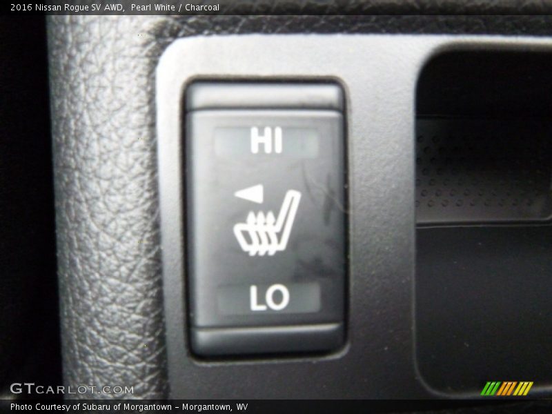 Pearl White / Charcoal 2016 Nissan Rogue SV AWD