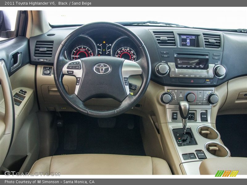 Black / Sand Beige 2011 Toyota Highlander V6