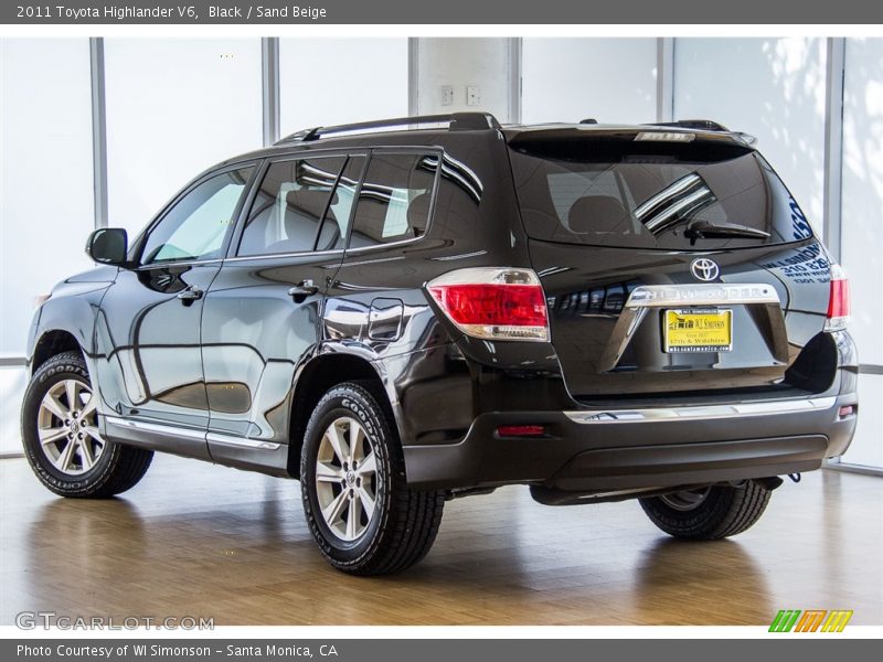 Black / Sand Beige 2011 Toyota Highlander V6