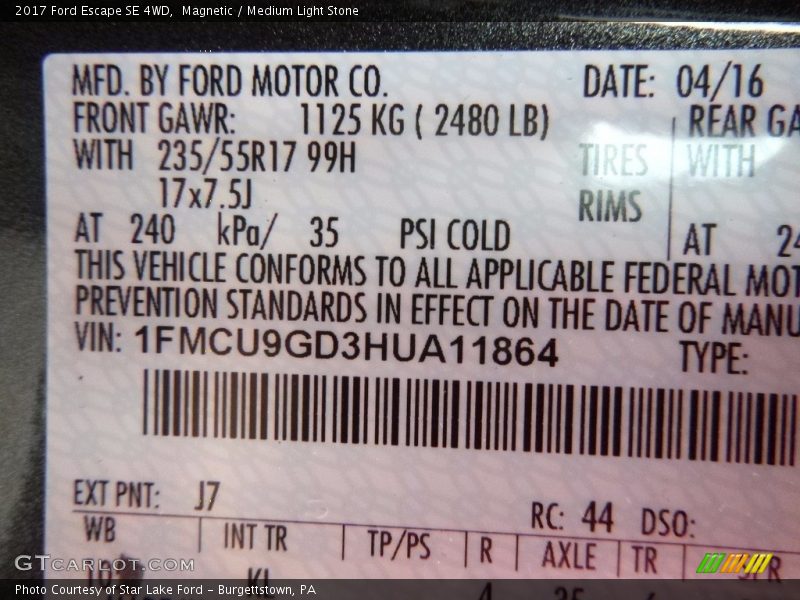 Magnetic / Medium Light Stone 2017 Ford Escape SE 4WD