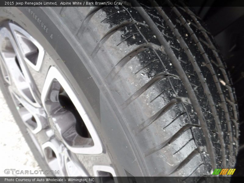 Alpine White / Bark Brown/Ski Gray 2015 Jeep Renegade Limited